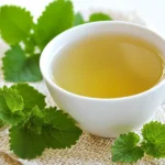 Lemon balm for weight loss – tea and fresh leaves